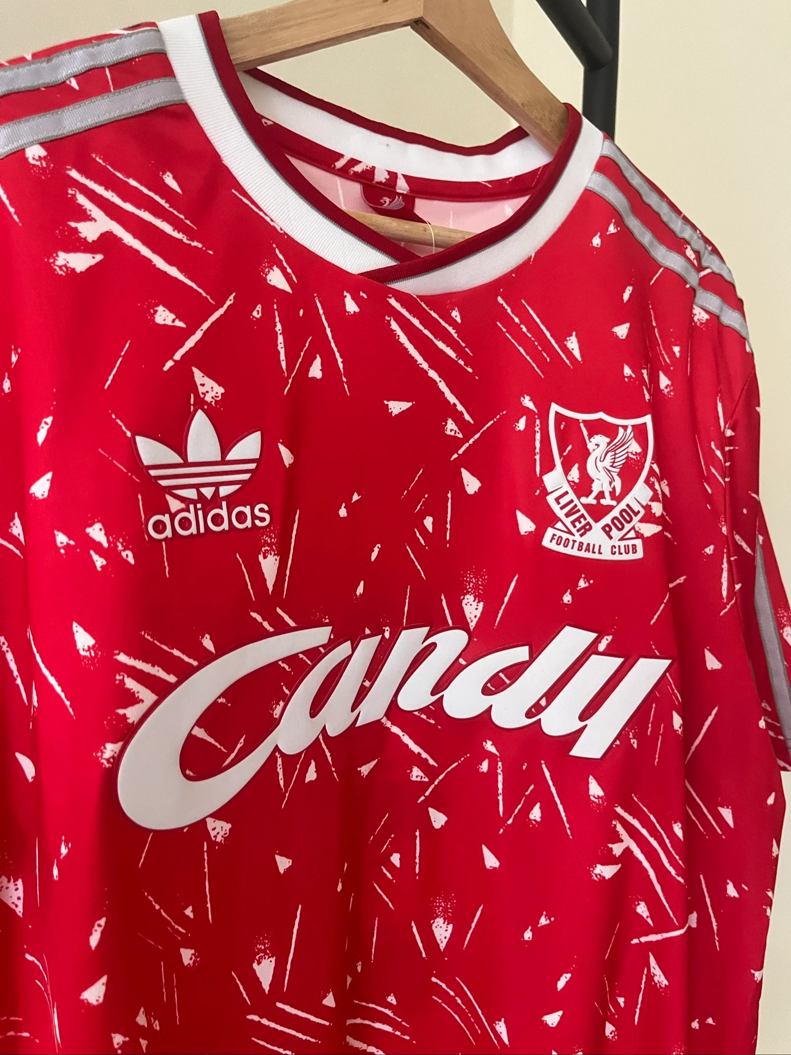 Liverpool Retro T-Shirt – photo 5